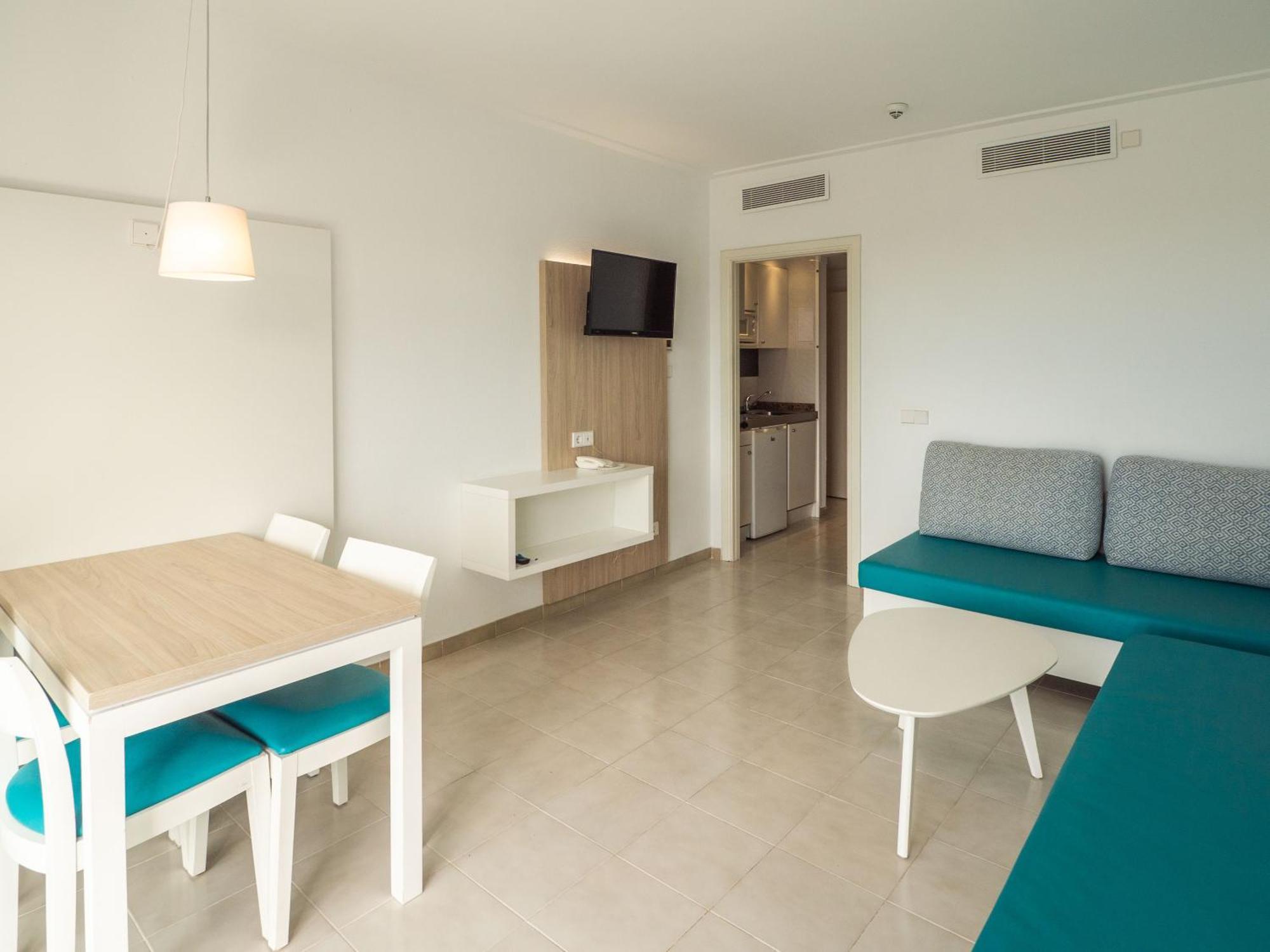 Apartamentos La Santa Maria Кала Миллор Экстерьер фото