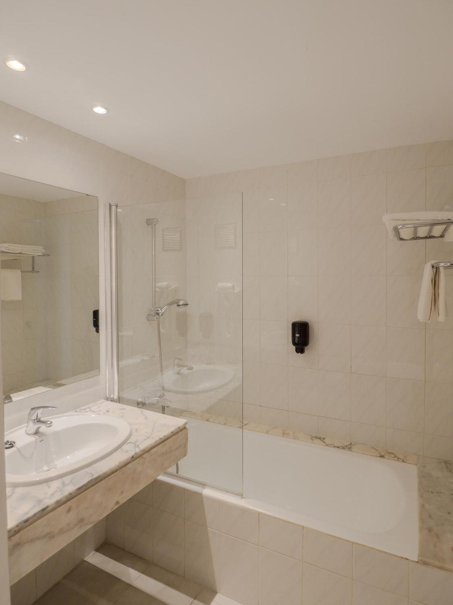 Apartamentos La Santa Maria Кала Миллор Экстерьер фото